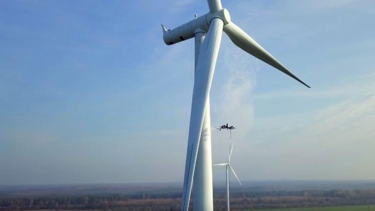 Wind Turbine Cleaning